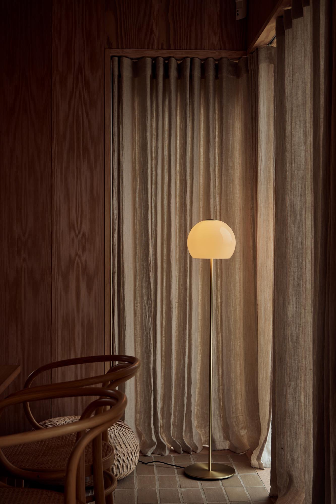 157992_Frandsen_Ball+Glass+